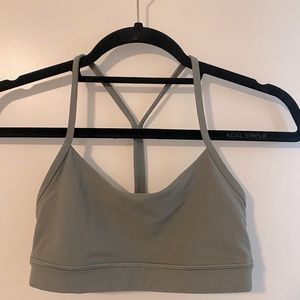 Lululemon flow Y nulu bra